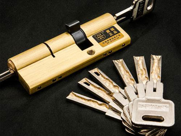 覃塘24小时上门开锁公司