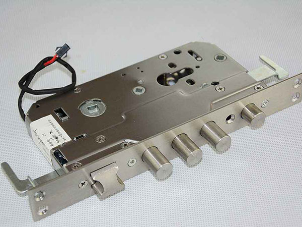 覃塘24小时上门开锁公司